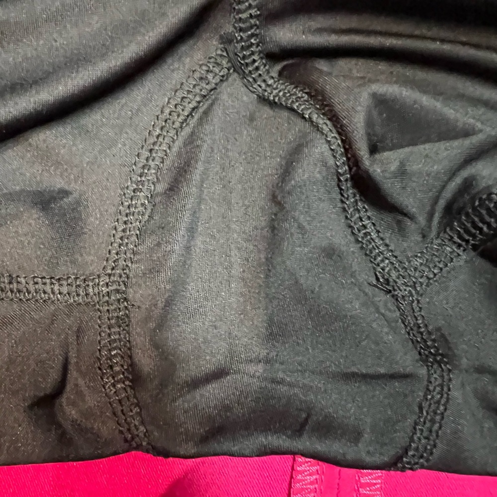 NWOT - Tail Golf Skort (US4) * Raspberry Red - Picture 5 of 7